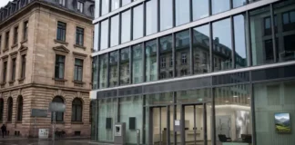 Germany Warms to UniCredit Bid for Commerzbank Germany Warms to UniCredit Bid for Commerzbank